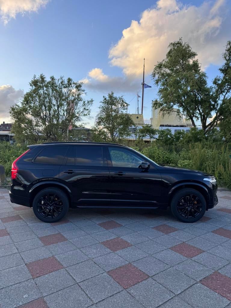 Volvo XC90 2.0 T5 AWD Geartronic 2017 Zwart, 1969 cc, 1898 kg, 7 stoelen, Origineel Nederlands