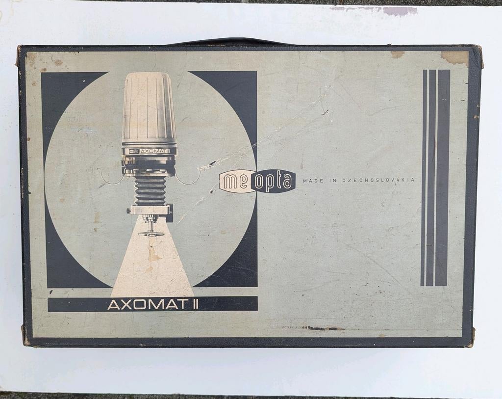 Meopta Axomat II doka-toestel, Ophalen