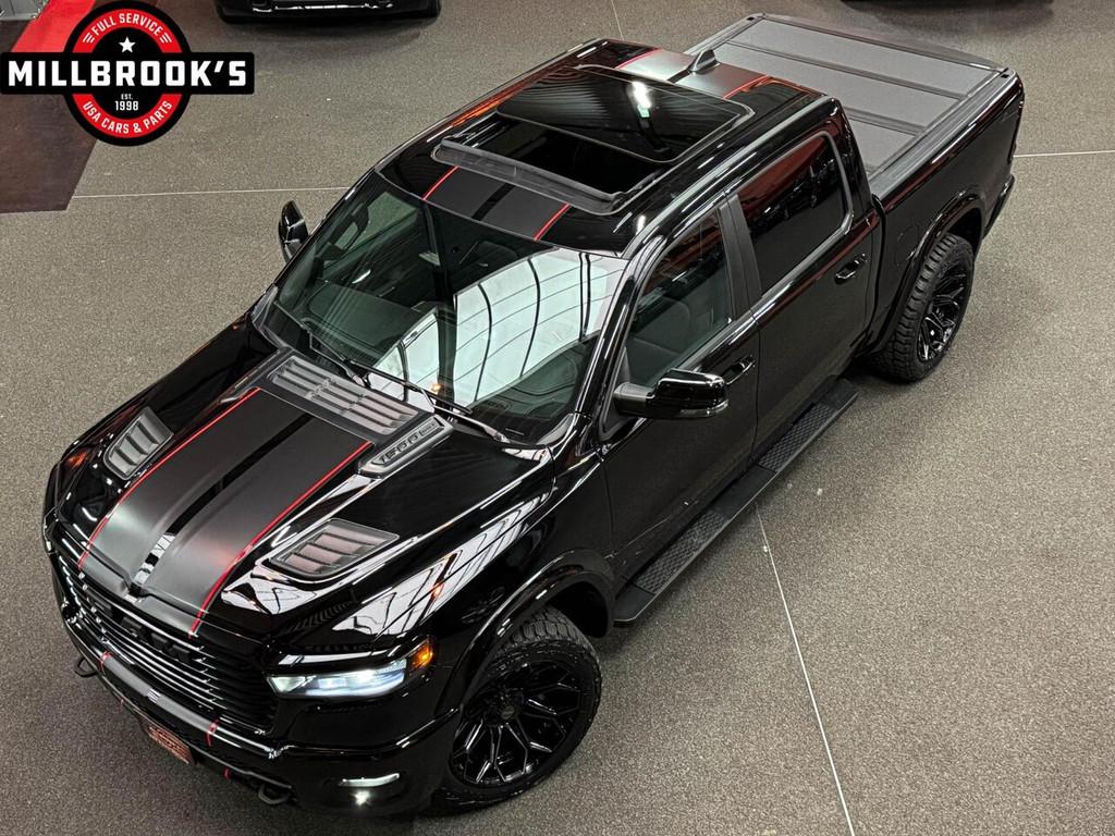 Dodge Ram 1500 Dodge Ram V8 2026 Pre order ! (bj 2028), Auto's, Automaat, 4 stoelen, Bedrijf, Nieuw
