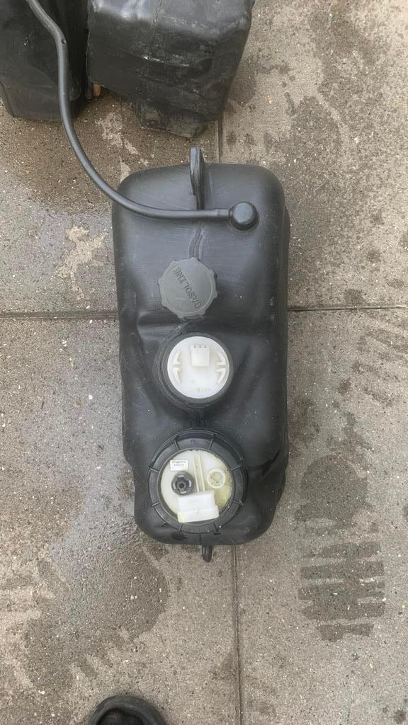 Piaggio mp3 tank, Ophalen of Verzenden