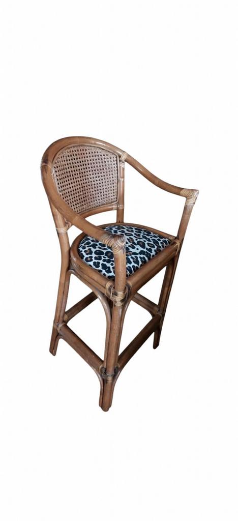 Set vintage rotan rohe barstoelen, 2 krukken, Ophalen, Gebruikt, 60 tot 90 cm