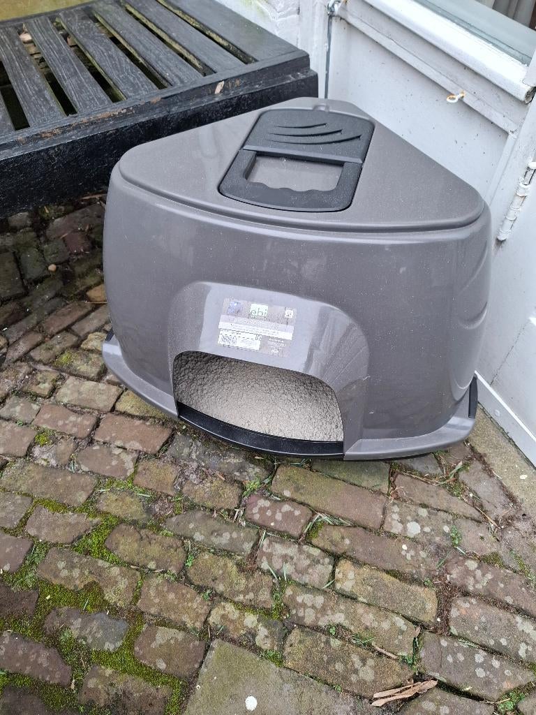 Ebi 60 kattenbak voor hoek, Dieren en Toebehoren, Ophalen, Zo goed als nieuw, Gesloten