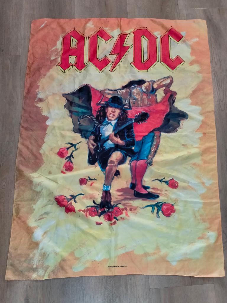 AC/DC AC DC Angus Young 1997 vintage muziek rock vlag RARE, Ophalen of Verzenden, Gebruikt