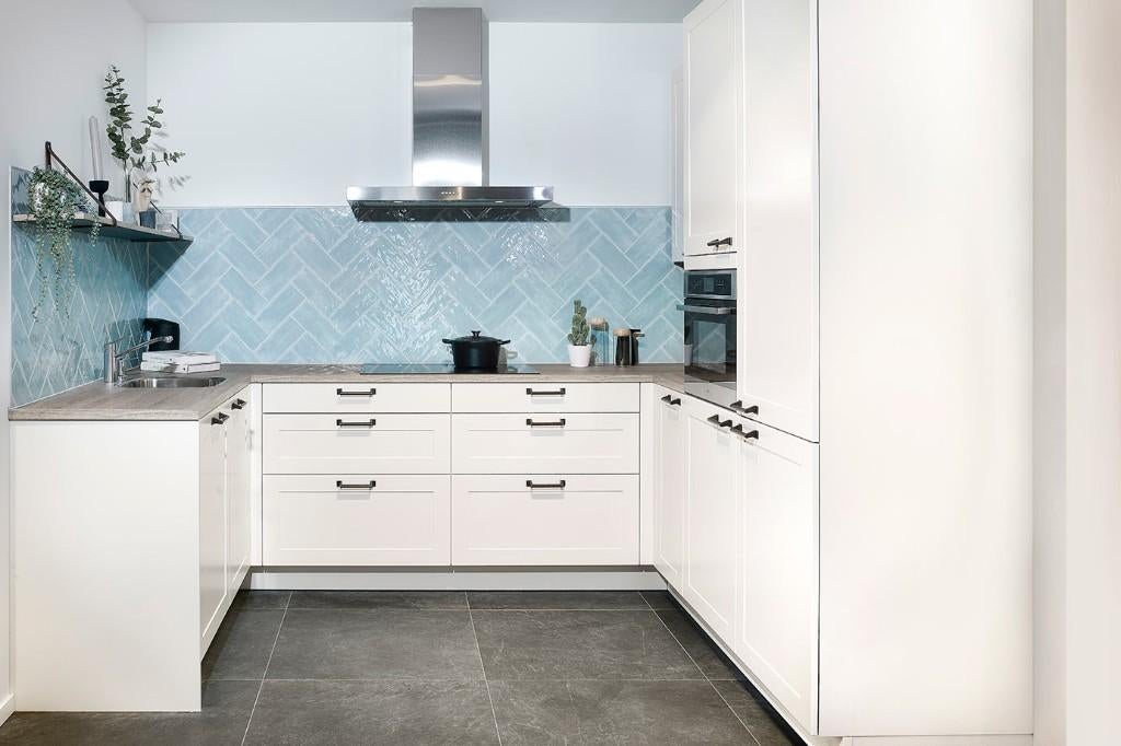 Showroom keuken N07, Huis en Inrichting, Keuken | Complete keukens, Ophalen, U-keuken, Wit, Nieuw