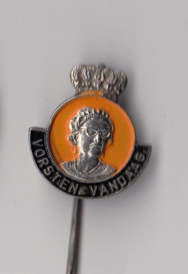 Koningin Juliana Vorsten Vandaag speldje, Verzamelen, Speldjes, Pins en Buttons, Gebruikt, Niet vindbaar, Niet vindbaar, Speldje of Pin