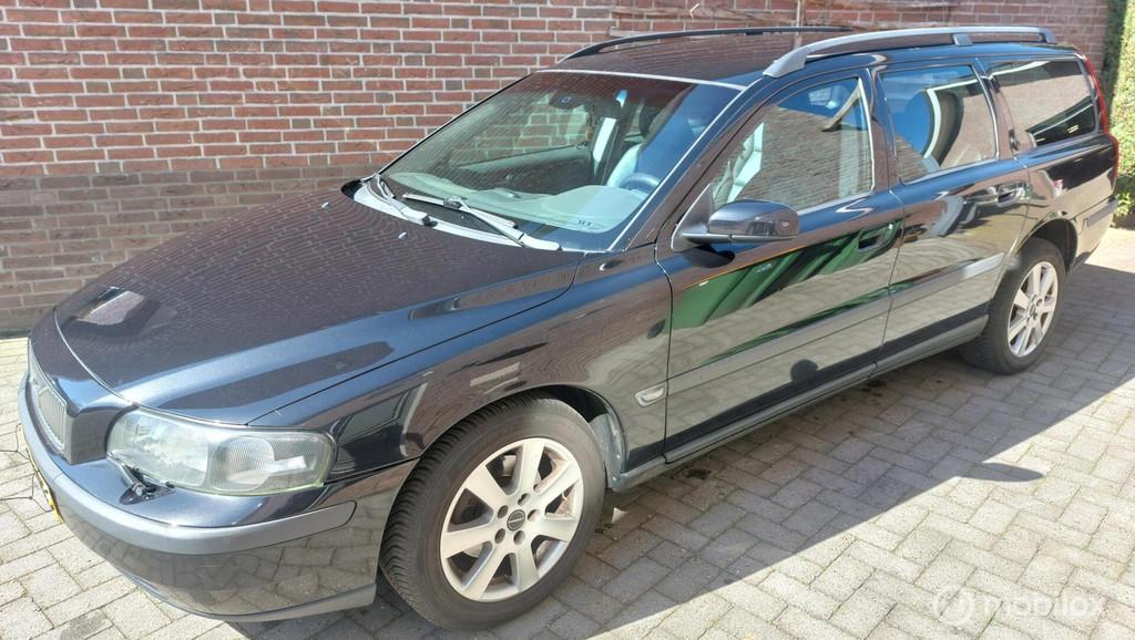 Volvo V70 2.4 Black Sapphire Edition II APK 18-12-26/Nw.Dis., Voorwielaandrijving, 1556 kg, Stoelverwarming, Zwart