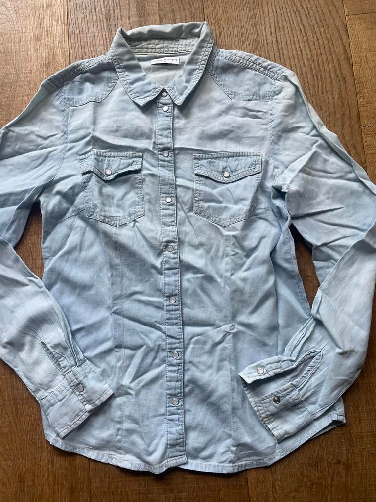 Jacqueline de Yong spijkerblouse maat 34, Ophalen of Verzenden, Gedragen, Maat 34 (XS) of kleiner, Blauw