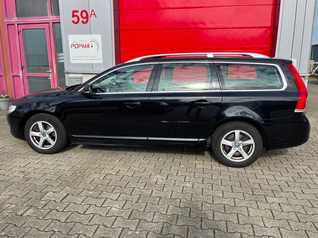 Volvo V70 2.0 D4 180pk Polar+ Automaat / Schuif-kanteldak /, Auto's, Volvo, Zwart, Diesel, 22 km/l, 750 kg