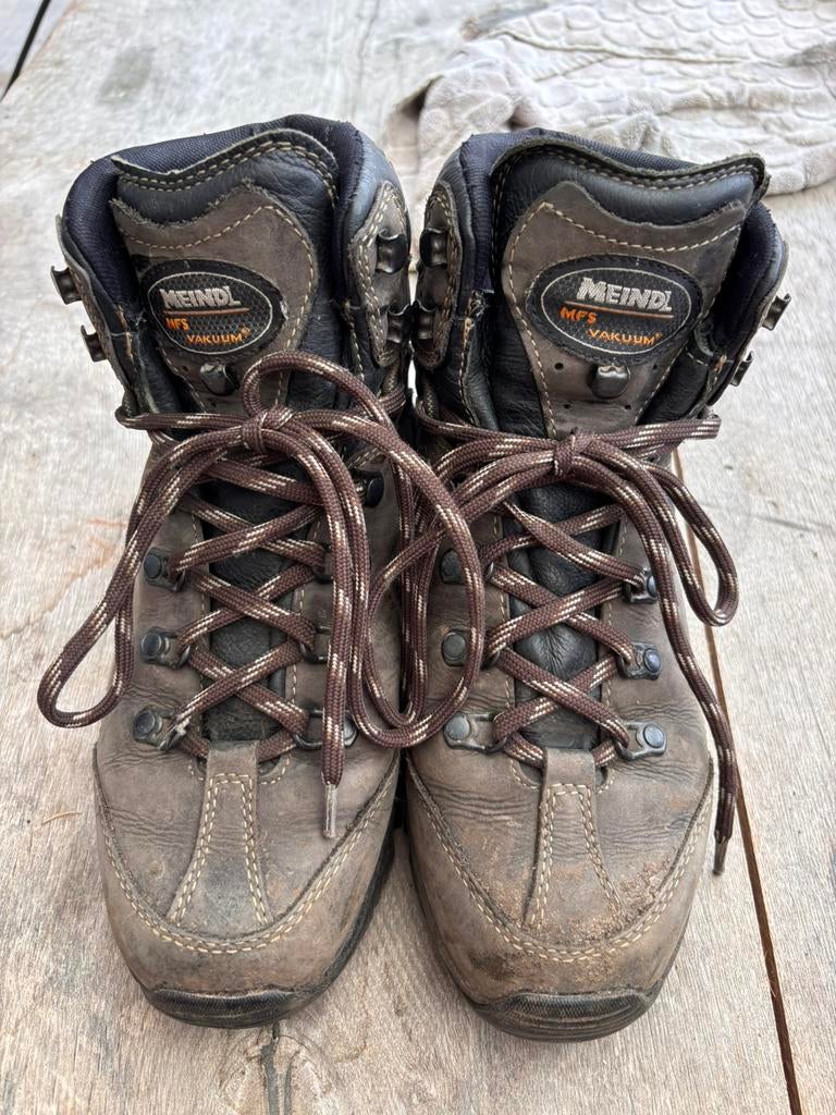Berschoenen wandelschoenen Meindl mt 40, Ophalen of Verzenden, Gebruikt, Schoenen