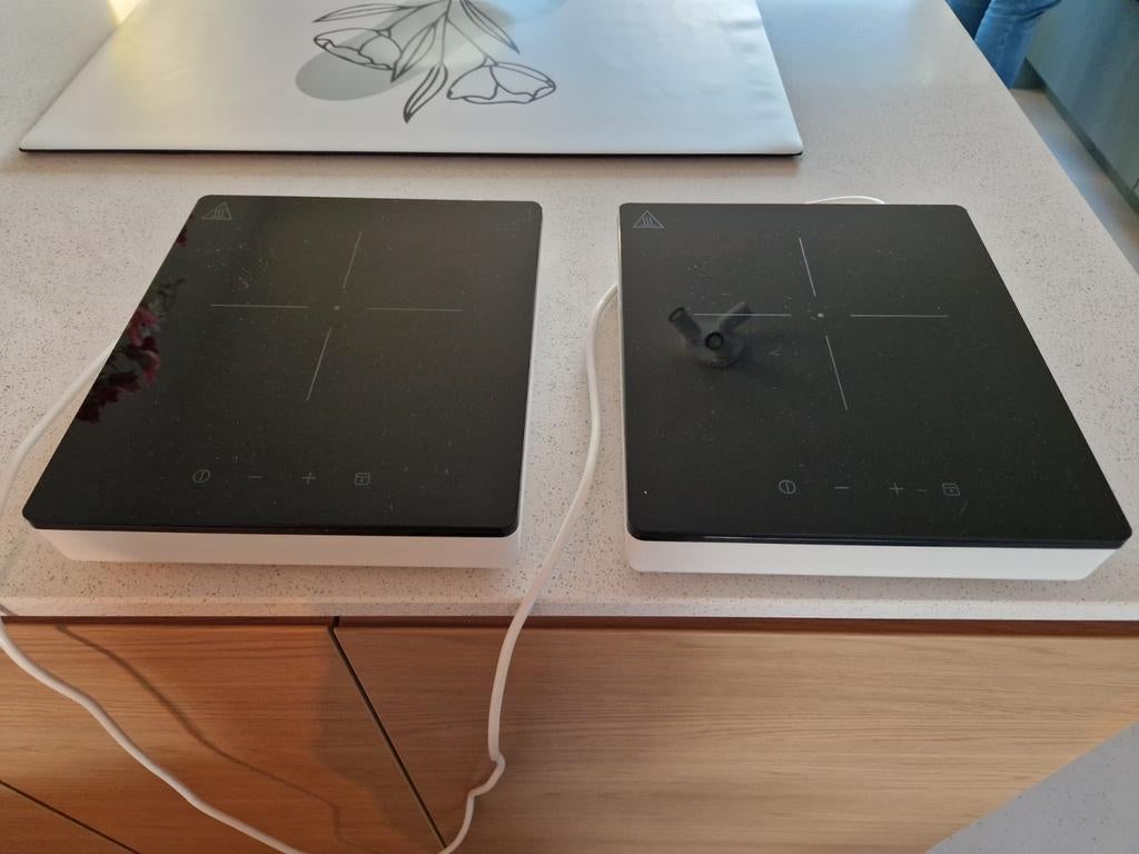 2x Draagbare inductiekookplaat, 1 zone. Ikea, Witgoed en Apparatuur, Kookplaten, Ophalen, 3 kookzones of minder, Zo goed als nieuw