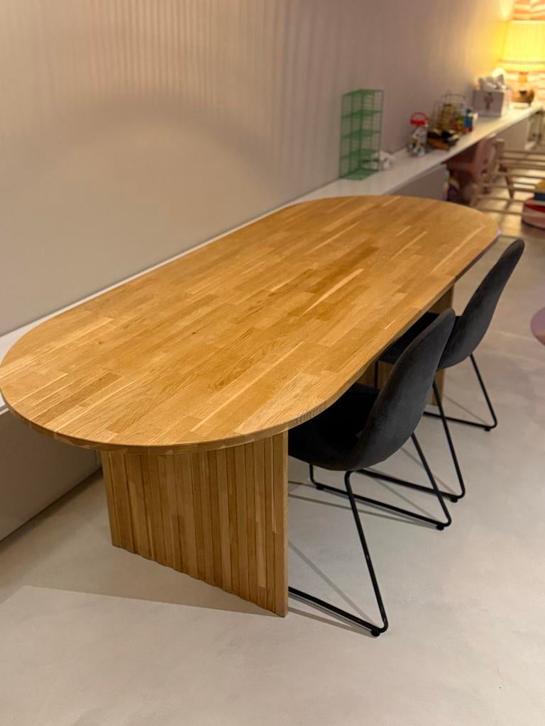 Ovale eettafel met unieke poot, Ophalen, Eikenhout, 50 tot 100 cm, Zo goed als nieuw