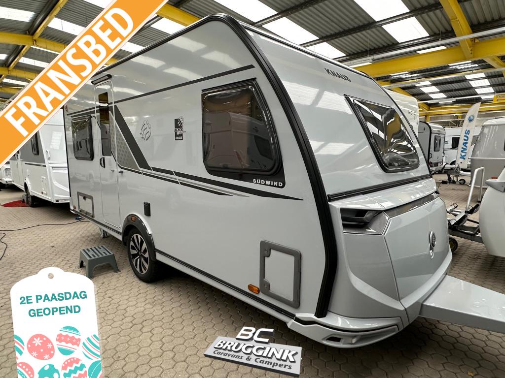 Knaus Sudwind Black Selection 450 FU FRANS BED, Caravans en Kamperen, Rondzit, Schokbreker, Bedrijf, Overige typen