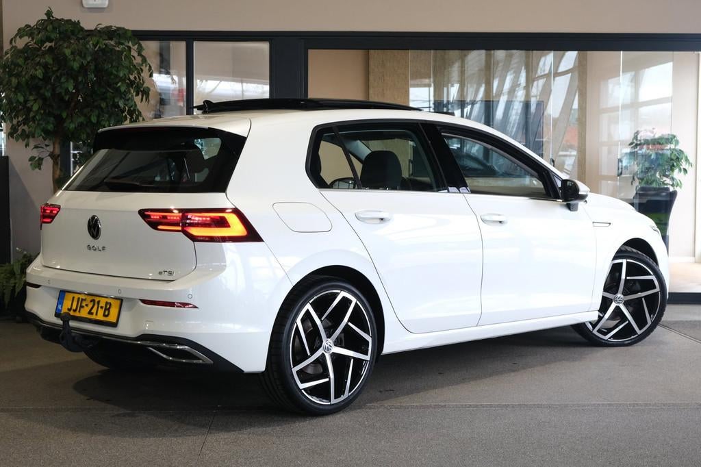 Volkswagen Golf 1.5 eTSI Style DSG Pano Trek Navi Led Pdc Ac, 4 cilinders, Alcantara, Wit, Origineel Nederlands