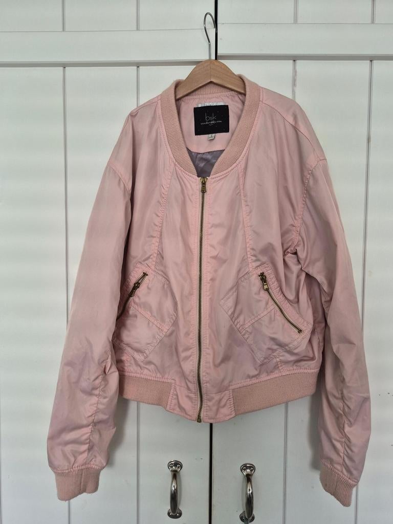 Roze bomberjack van BSK (Bershka), Maat 38/40 (M), BSK (Bershka), Ophalen of Verzenden, Zo goed als nieuw