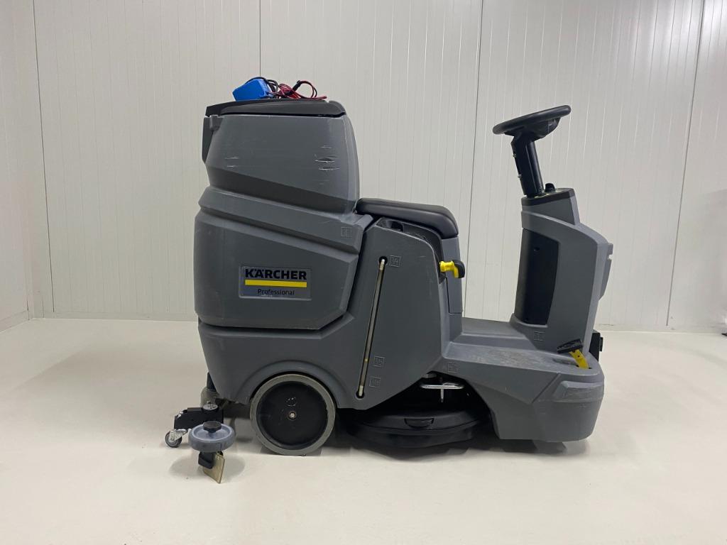 KARCHER ZITSCROB-/ZUIGMACHINE BD 50/70 R Classic, Ophalen of Verzenden, Zo goed als nieuw, Schrobmachine