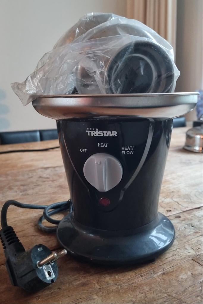 Ongebruikte chocoladefontein, Ophalen, Nieuw