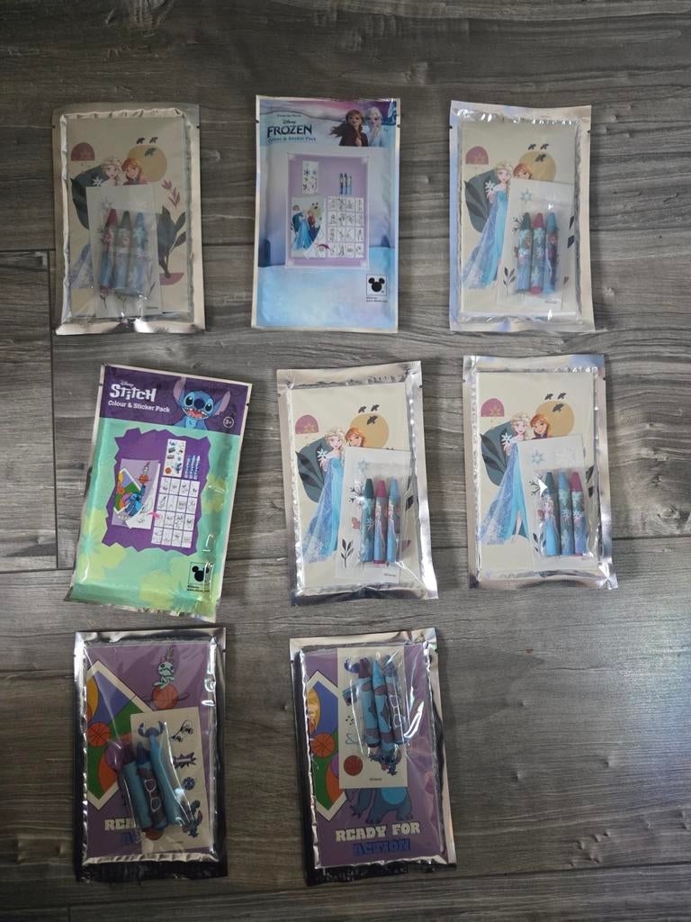 Stickers kleurboekjes frozen en stitch, Ophalen of Verzenden, Nieuw, Knutselen