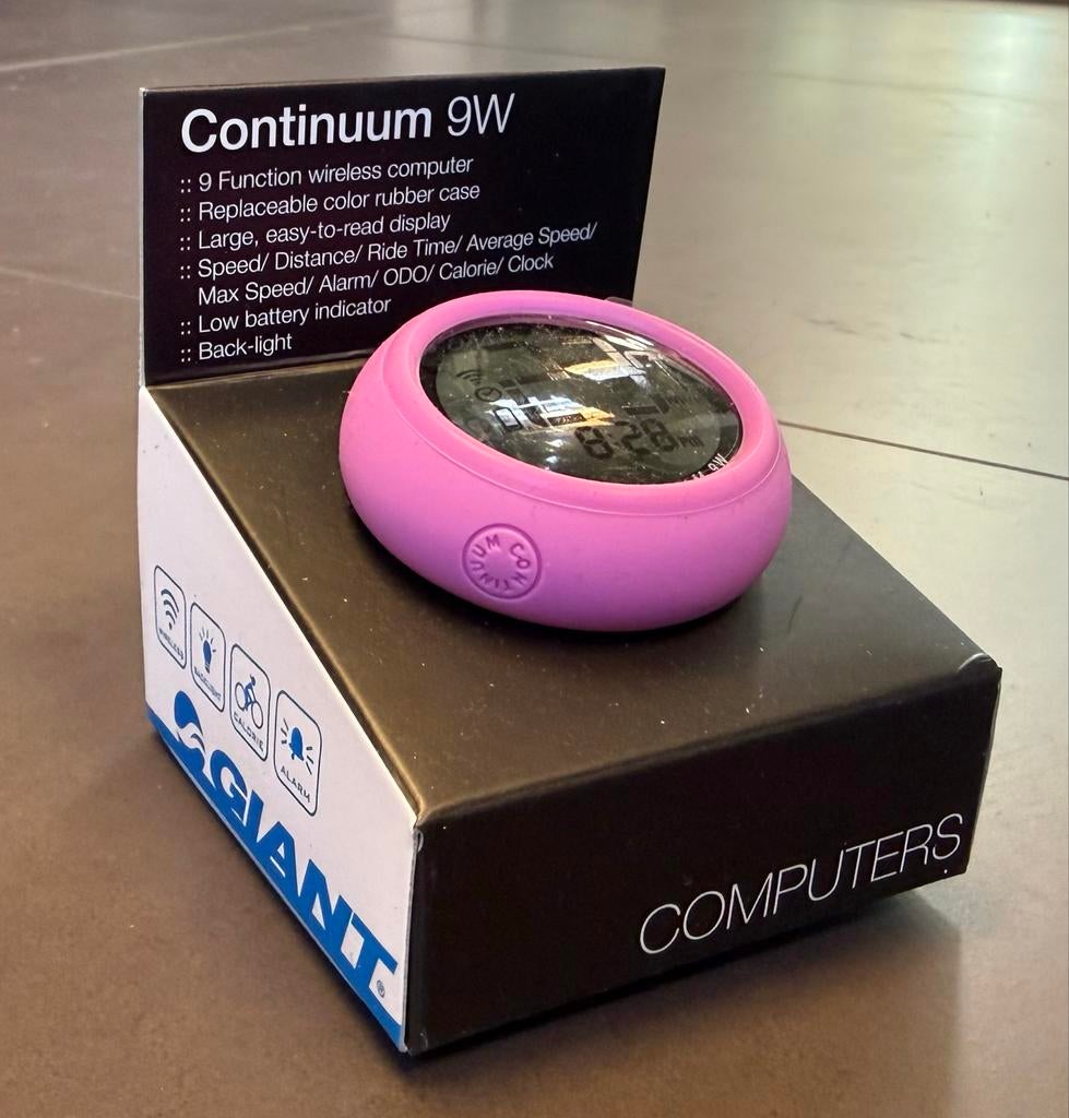 Giant Continuum 9W Fietscomputer !, Fietsen en Brommers, Fietsaccessoires | Fietscomputers, Ophalen of Verzenden, Draadloos, Nieuw