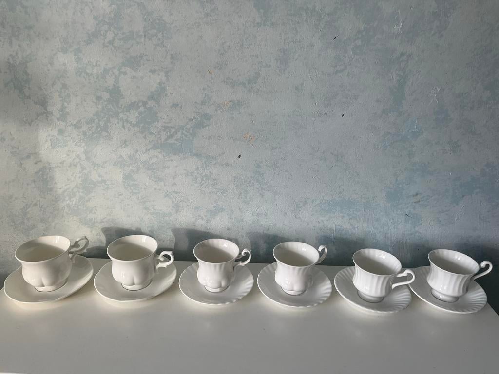 Koffiekopjes met Schoteltjes Bone China - Royal Canterbury,, Verzenden