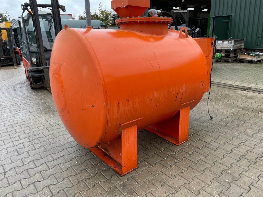 2000 liter kiwa diesetank IBC met pomp dubbelwandig, Ophalen
