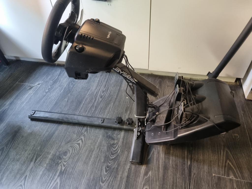 Logitech stuur, pedalen en schakelpook, Ophalen, Gebruikt, Stuurtje of Sportattribuut, Xbox Series S