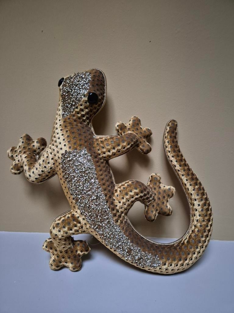 Decoratieve gekko, Ophalen