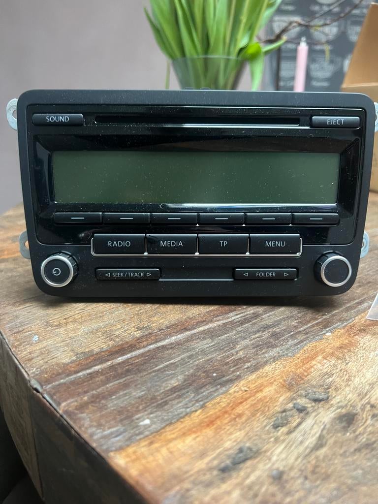 Originele VW Scirocco Highline Plus Radio (2009), Ophalen, Gebruikt