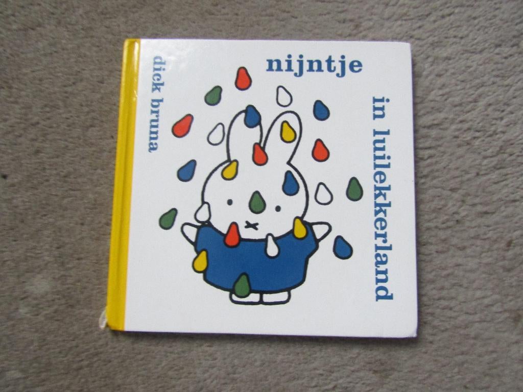 Boek: Nijntje in Luilekkerland, Ophalen of Verzenden, Gelezen, Dick Bruna, 0 tot 6 maanden
