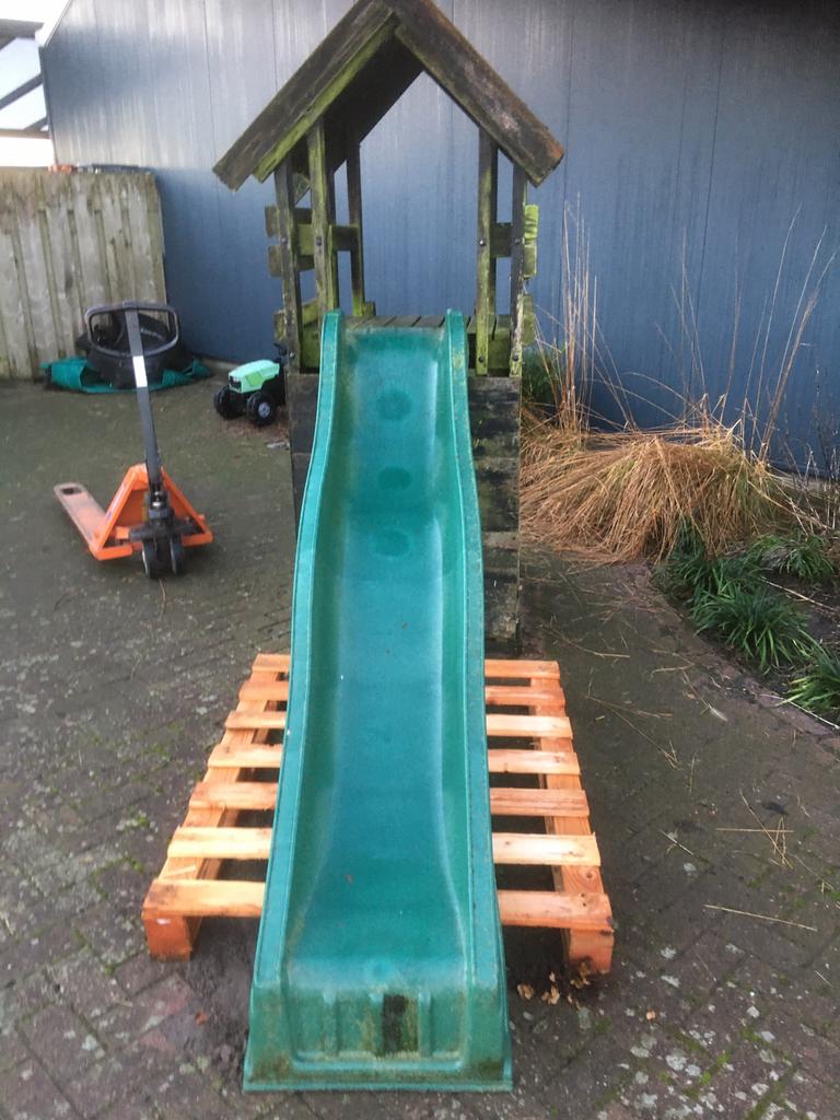 Speelhuisje /glijbaan, Ophalen of Verzenden, Gebruikt, Glijbaan
