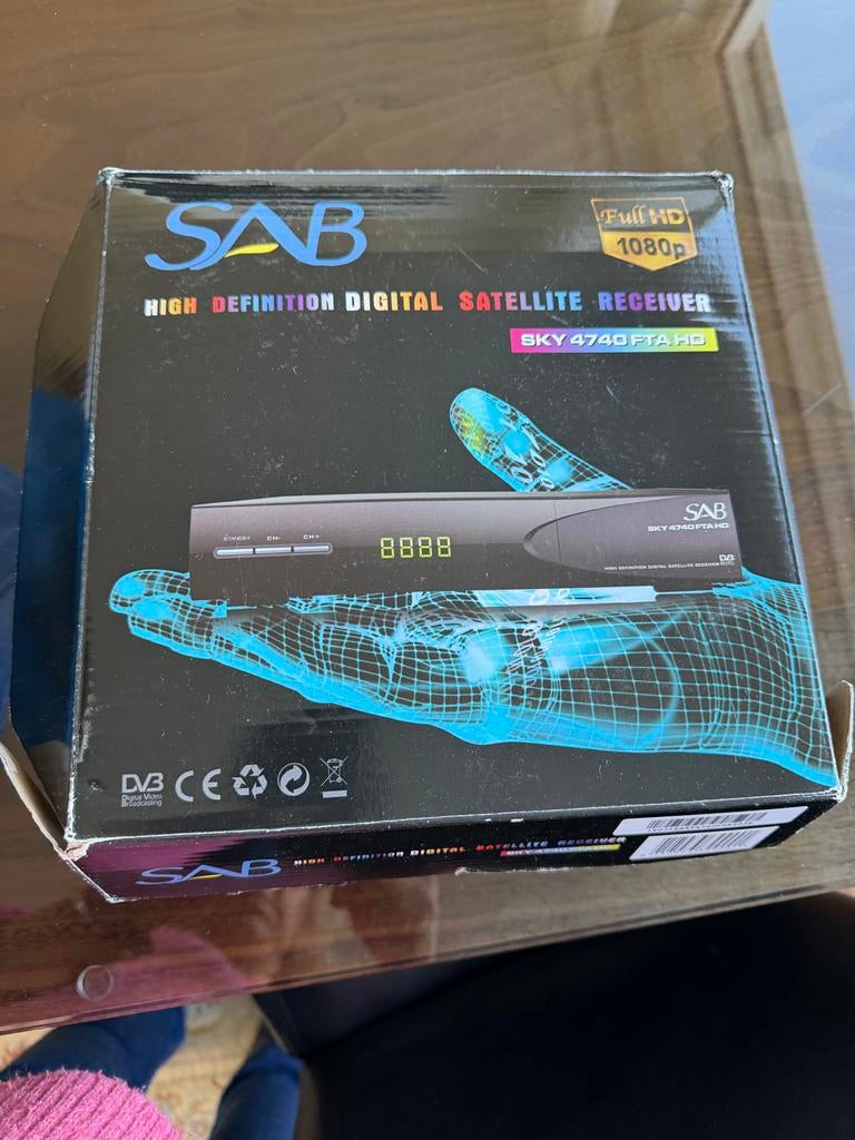 SAB SKY 4740 FTA HD Decoder - weinig gebruikt  in doos!, Ophalen of Verzenden, Zo goed als nieuw, Decoder
