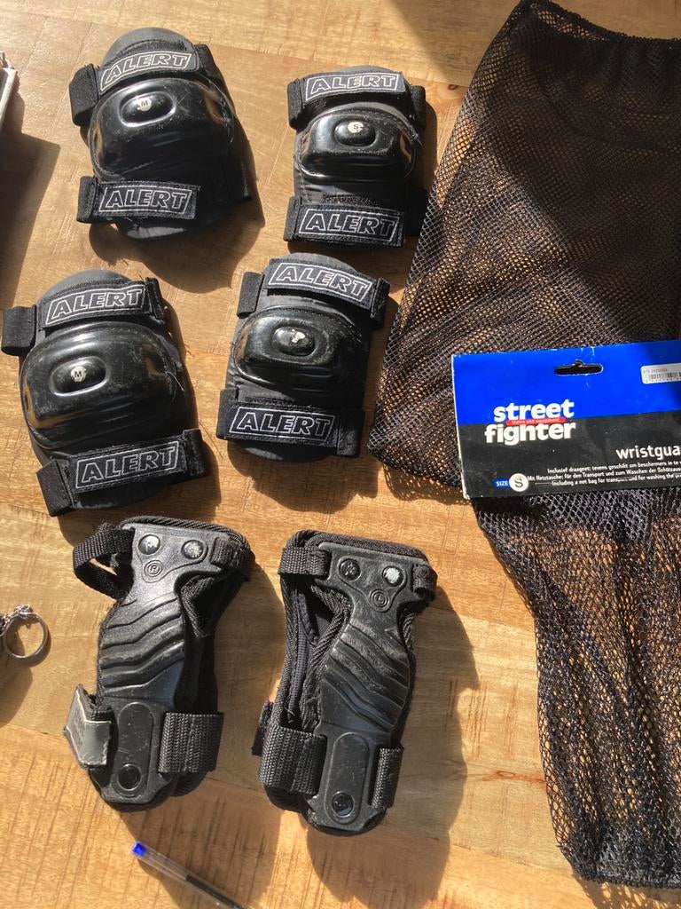 Hand knie en elleboogbeschermers, zwart, Ophalen, Gebruikt, Bescherming