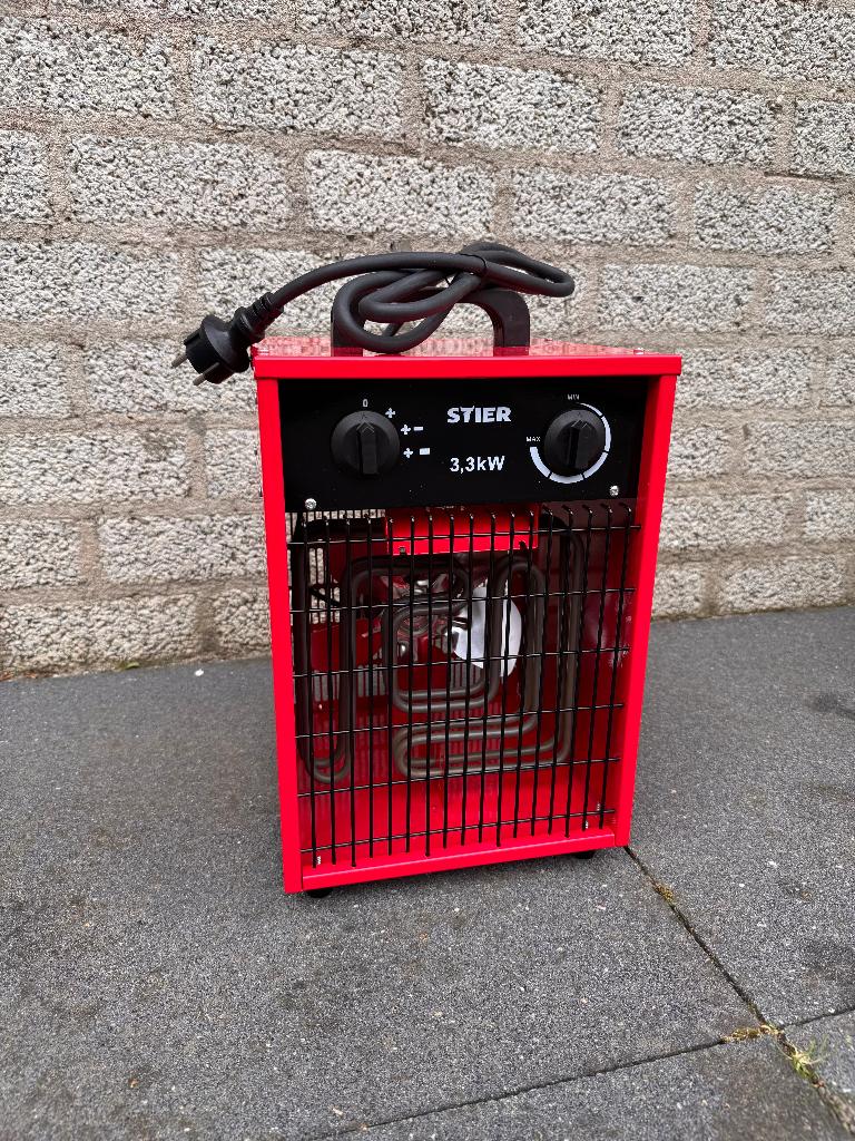 Kachel/Heater te huur (3,3kW - 380m3 per uur) - Omg. Arnhem, Ophalen of Verzenden, Zo goed als nieuw, Ventilator