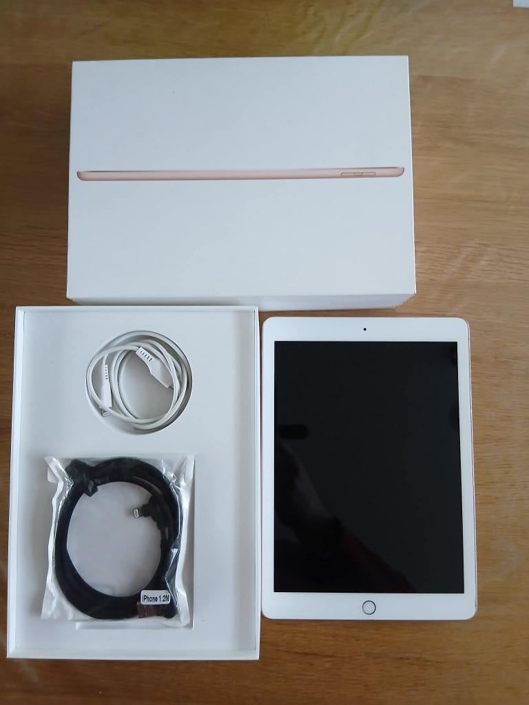 Ipad 6th gen 128GB wifi gold, Computers en Software, Apple iPads, Gebruikt, Apple iPad, Wi-Fi, 10 inch, 128 GB, Goud, Ophalen