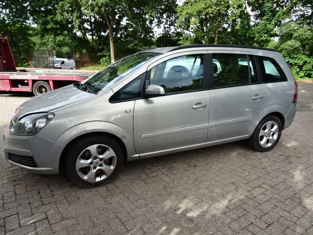 Opel Zafira B bj 2005 2.2 benz voor demontage., Ophalen of Verzenden, Gebruikt, Opel