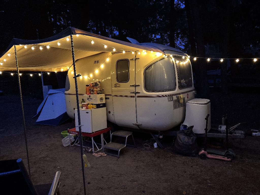 Caravan Biod Extase 2L de Luxe , Rondzit, Tot en met 2, Particulier, Tot 4 meter