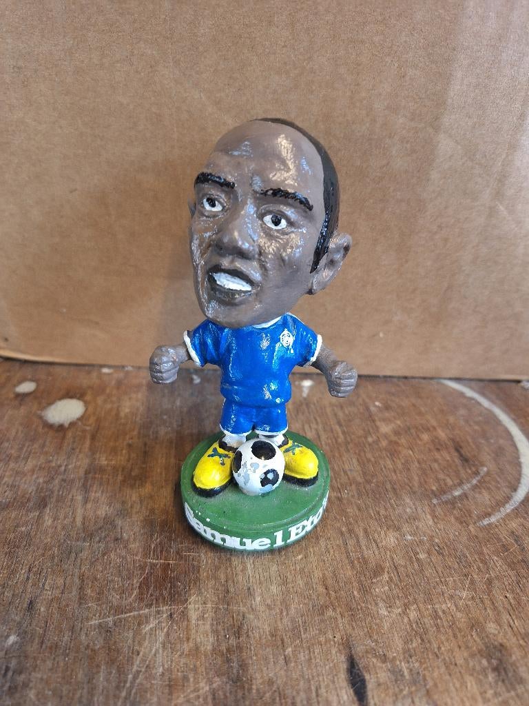 Oud porcelein figuur Samuel Eto'o bobble head voetballer, Ophalen of Verzenden, Gebruikt