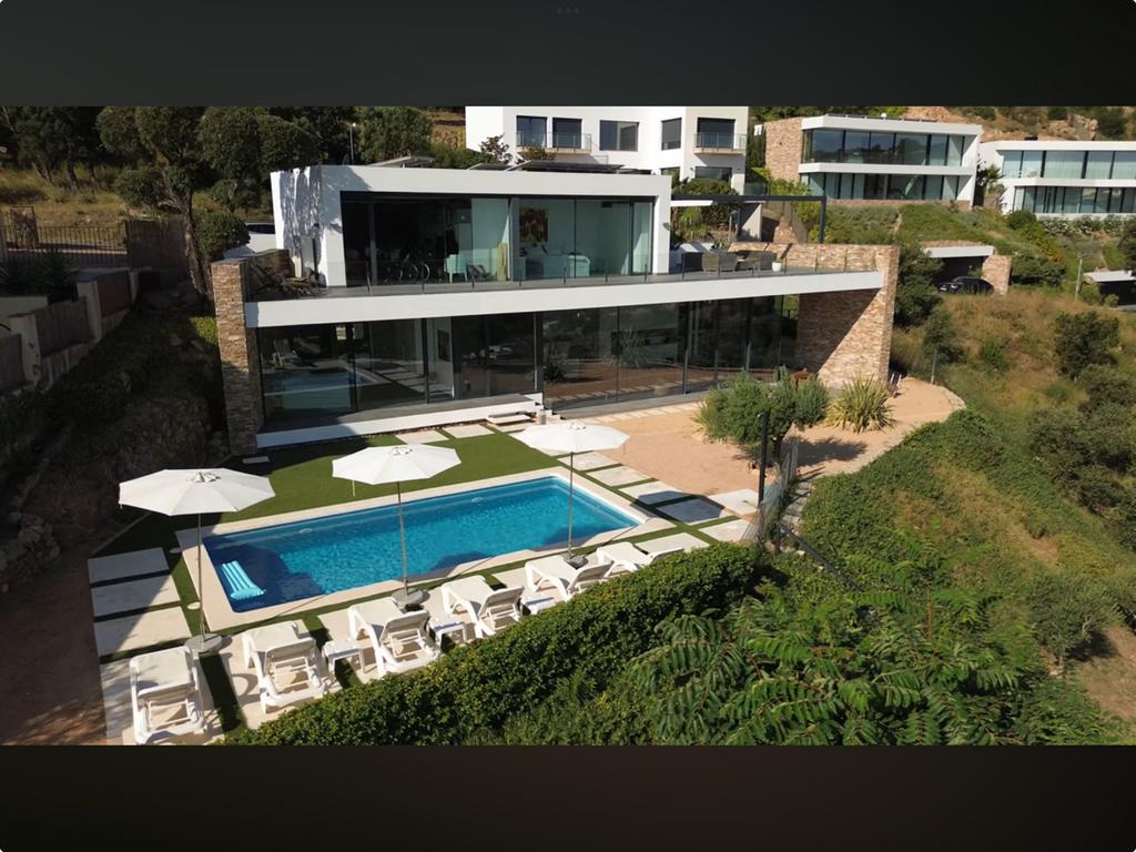 Luxe Spaanse Vakantievilla met zeezicht, Wasmachine, Costa Brava, Landelijk, Eigenaar