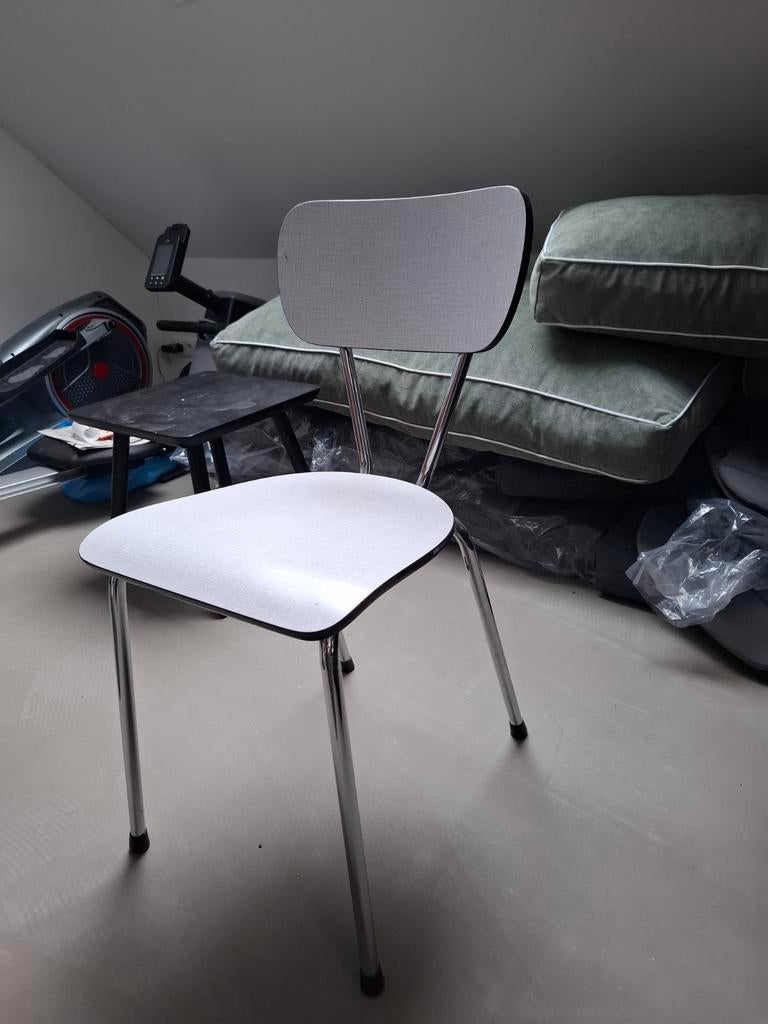 Vintage keukenstoel, Ophalen of Verzenden, Gebruikt, Bruin, Eén