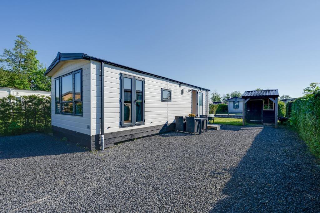 Te koop Chalet met eigen grond MEDEMBLIK, aan het water, Huizen en Kamers, Recreatiewoningen te koop, Noord-Holland, Chalet, Verkoop zonder makelaar
