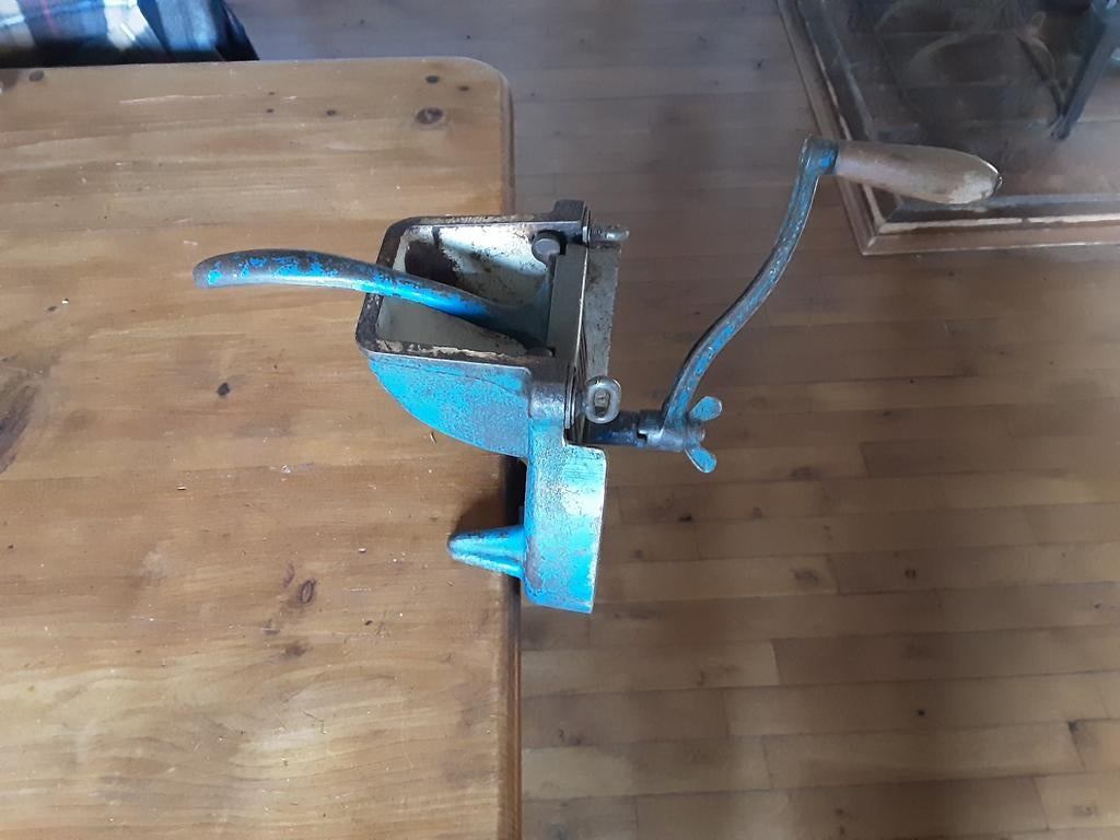 Antieke Aardappel rasp, Antiek en Kunst, Antiek | Keukenbenodigdheden, Ophalen of Verzenden