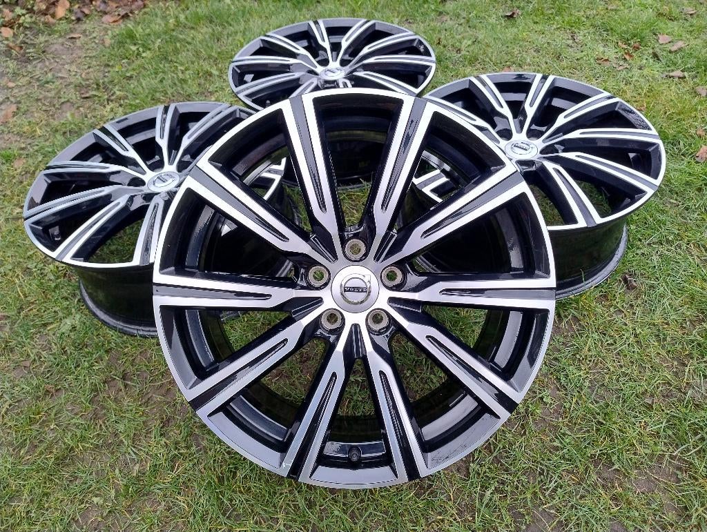 Originele velgen VOLVO 19 inch R-DESIGN XC60 5x108, Velg(en), 235 mm, Zomerbanden, Ophalen