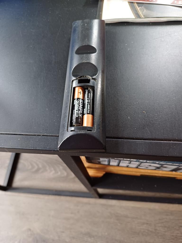 OK TV - Werkt, maar pakt geen zenders, Overige merken, 50 Hz, Smart TV, Full HD (1080p)