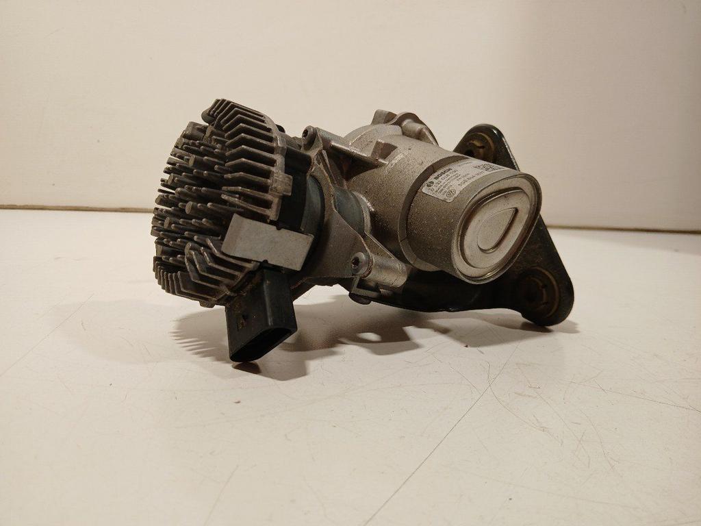 Rembekrachtiger Volkswagen Golf, Auto-onderdelen, Remmen en Aandrijving, Volkswagen, Gebruikt, Herkomst onderdeel bekend, 12 maanden garantie