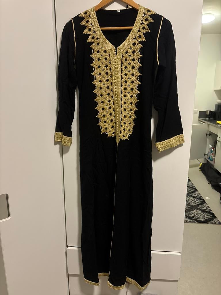 Abaya zwart, Ophalen of Verzenden, Zo goed als nieuw, Halloween