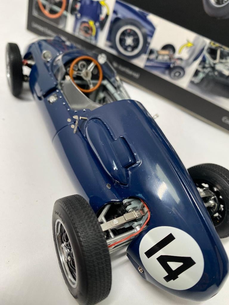 F1   COOPER   1/18  SCHUCO, Hobby en Vrije tijd, Modelauto's | 1:18, Ophalen of Verzenden, Overige merken