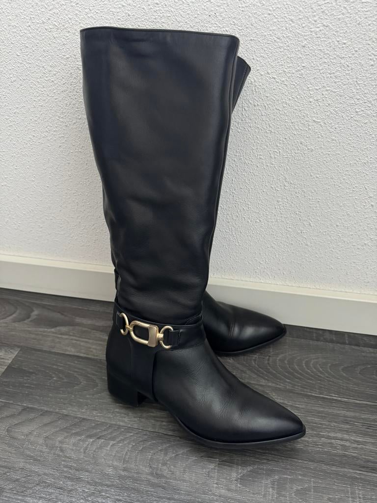 Hele mooie laarzen van Notre-V, Kleding | Dames, Schoenen, Zo goed als nieuw, Hoge laarzen, Zwart, Ophalen of Verzenden