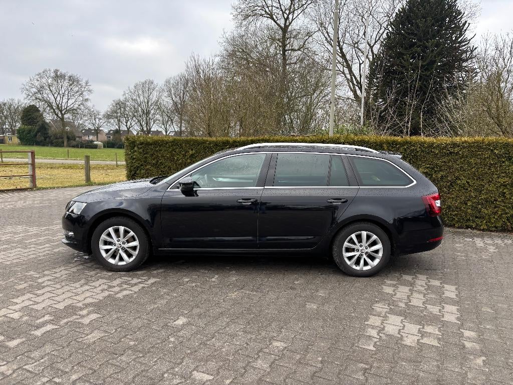 Skoda Octavia 1.5 TSI Greentech 150pk 2019 Station, Auto's, Voorwielaandrijving, Stof, 1498 cc, Zwart