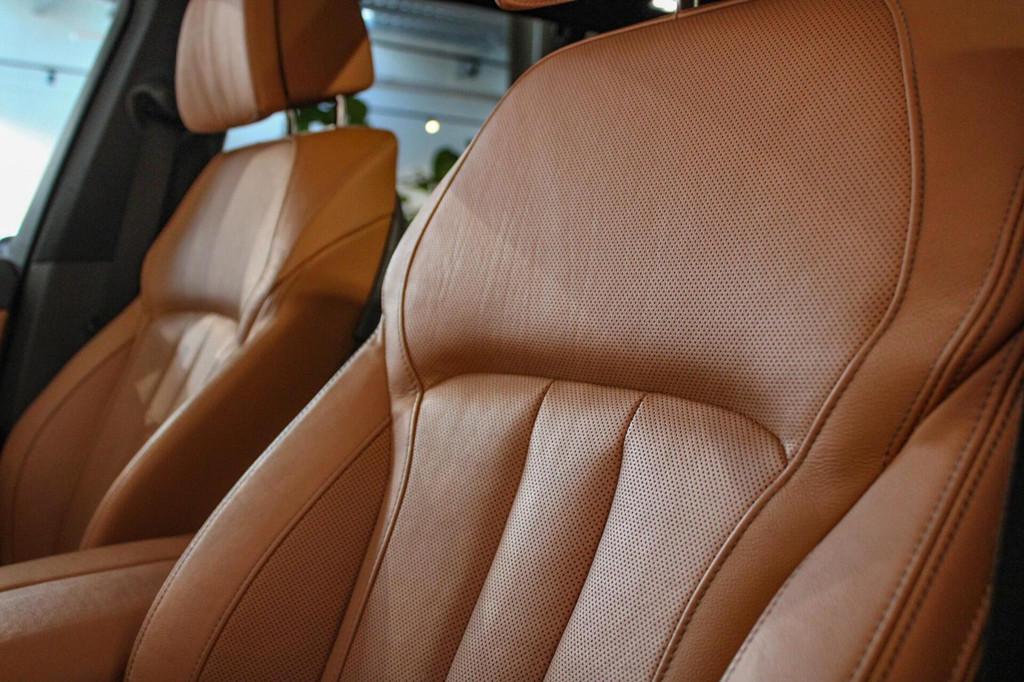 BMW X5 xDrive45e High Executive M-sport PANO|LUCHT|MASSAGE, Gebruikt, 394 pk, Leder, Vierwielaandrijving