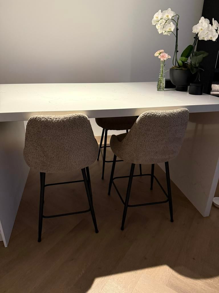 Barkruk noah leenbakker 2x, Huis en Inrichting, Barkrukken, 2 krukken, Ophalen, Zo goed als nieuw, 60 tot 90 cm