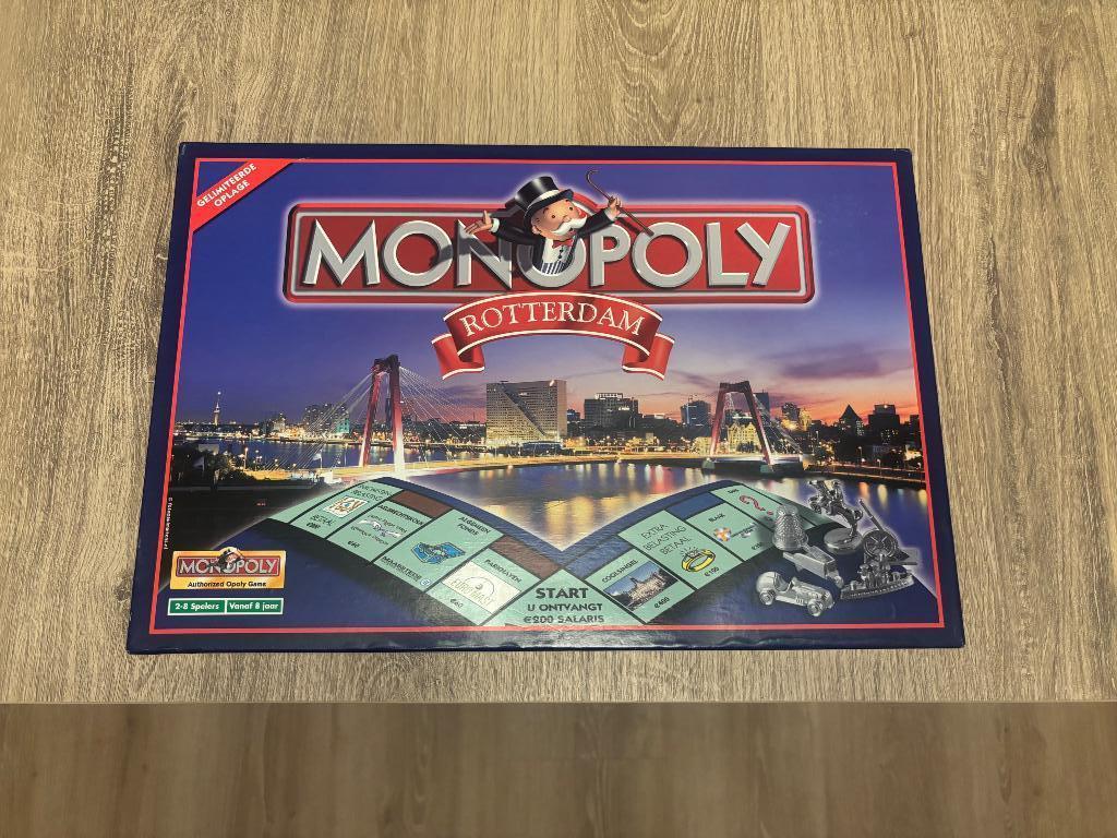 “Monopoly Rotterdam”, Drie of vier spelers, Ophalen of Verzenden, Zo goed als nieuw, Identity Games